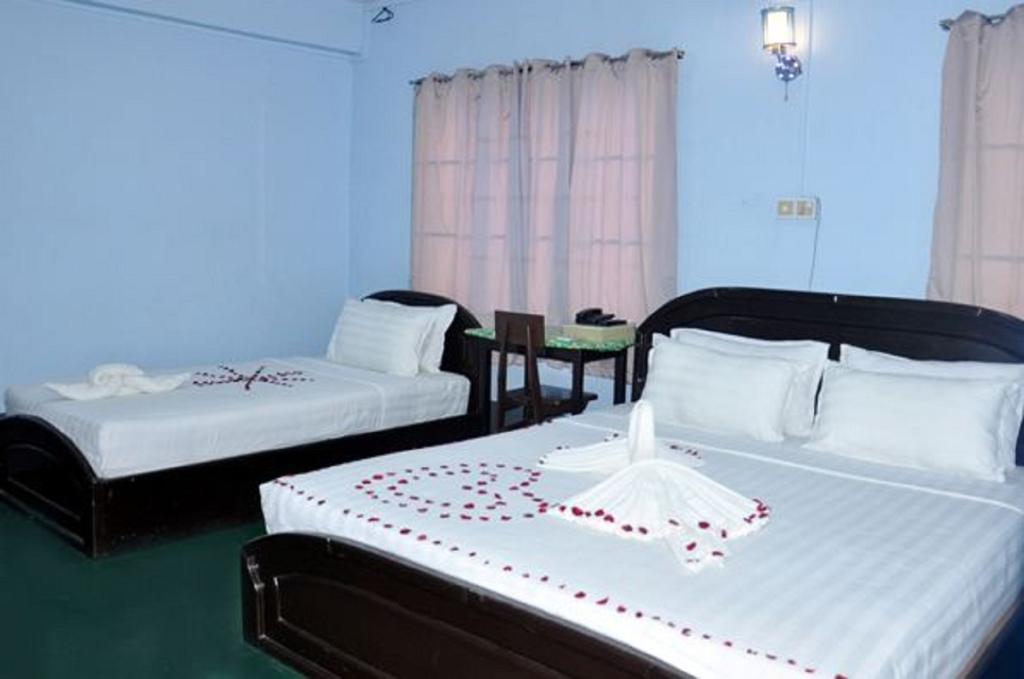 Mahar Hotel *